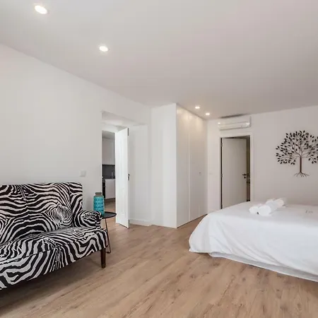 Santo Antonio House - Exclusive Апартаменты Лиссабон